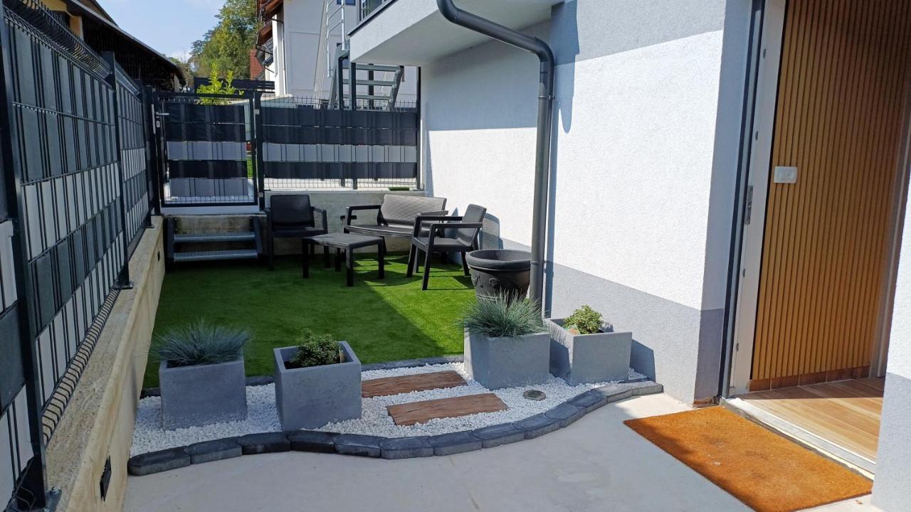 Apartmaji Stars Mavcice Buitenkant foto